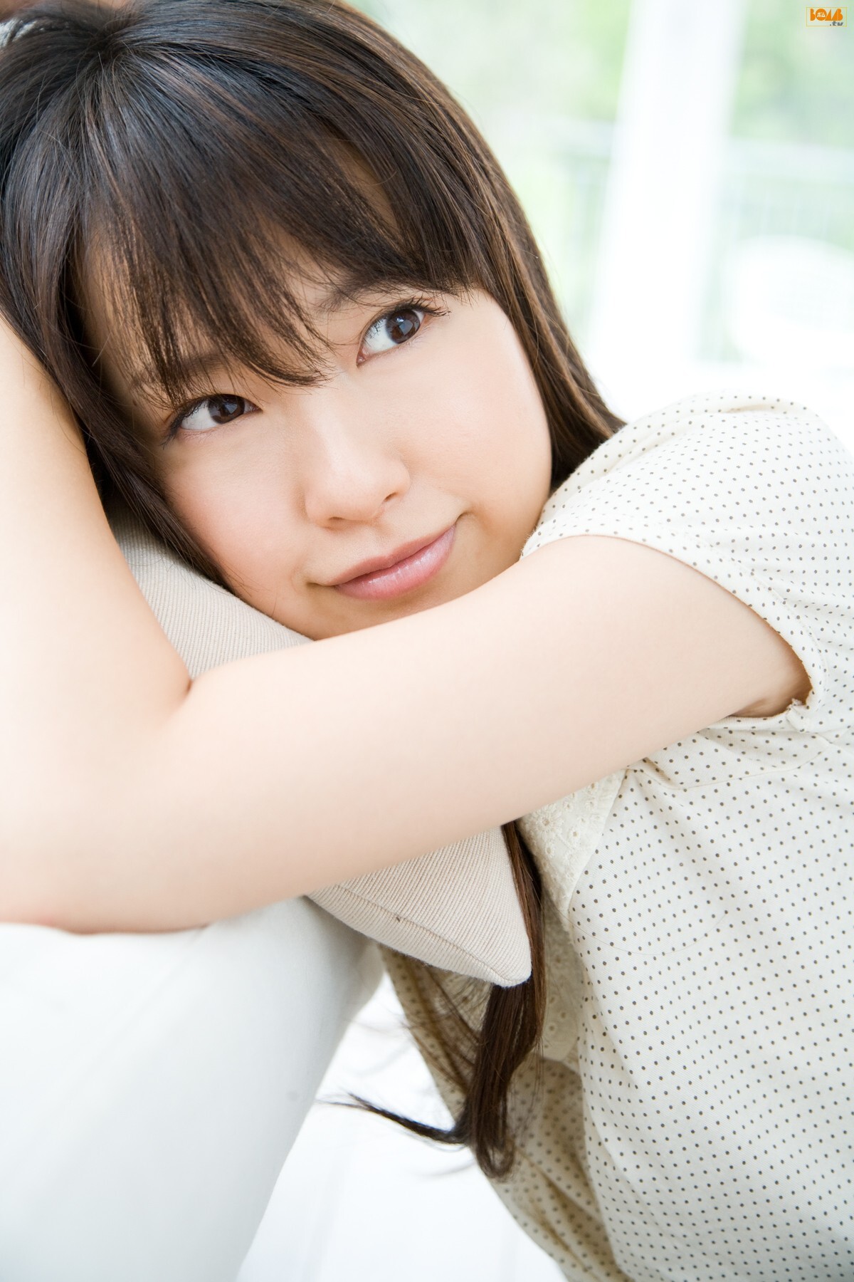 Erika toda Japanese beauty pictures Bomb.tv  Set of pictures